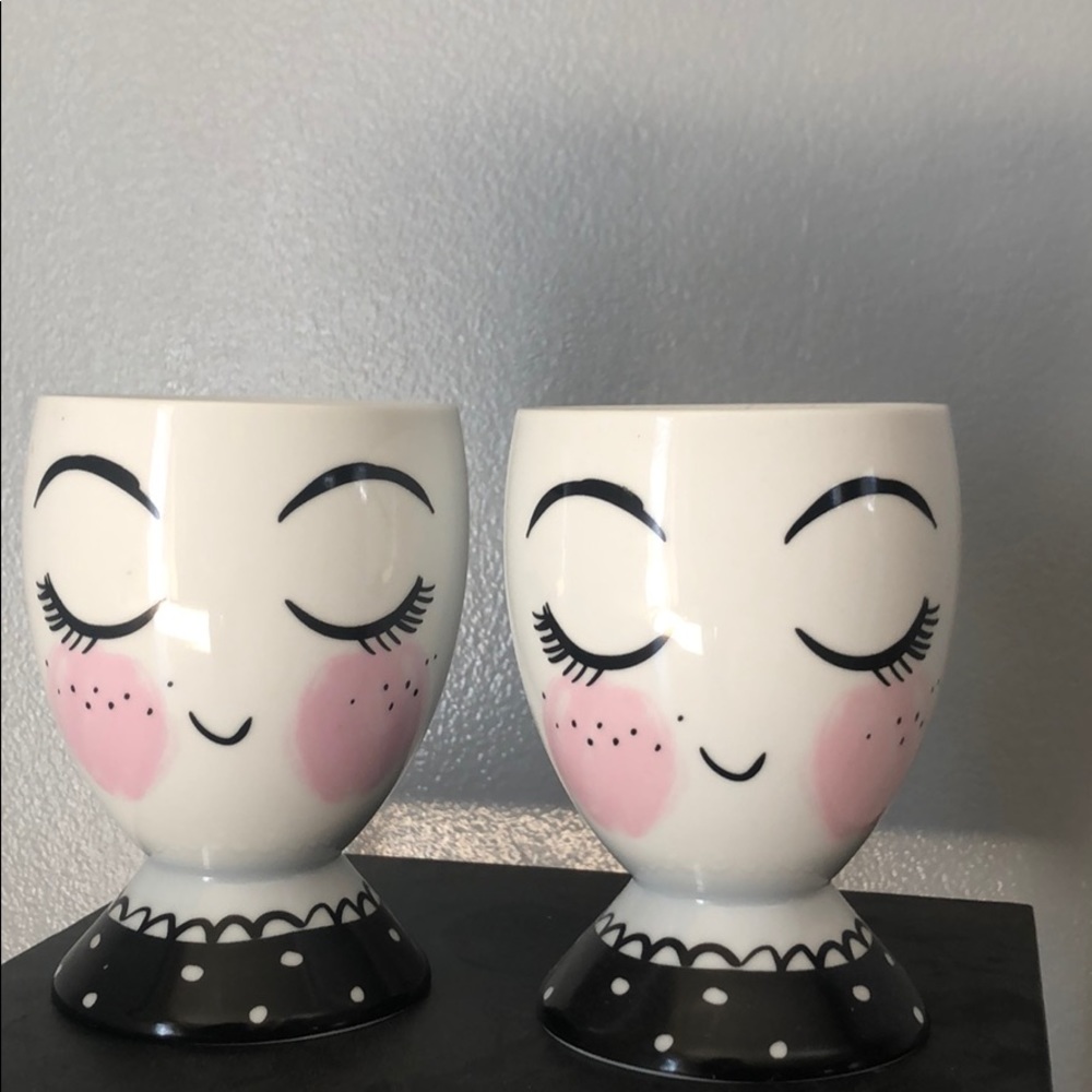 Makeup brush holders